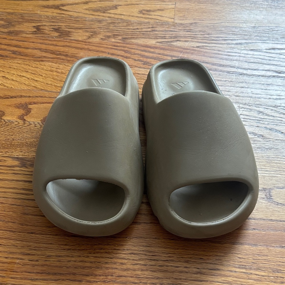 Yeezy slides